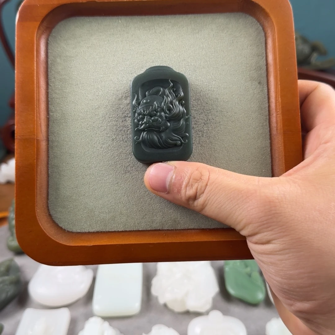 颈饰未镶嵌和田玉钟馗