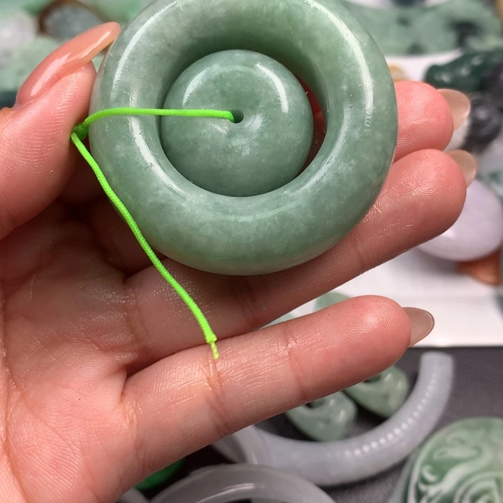 未镶嵌定制翡翠翡翠