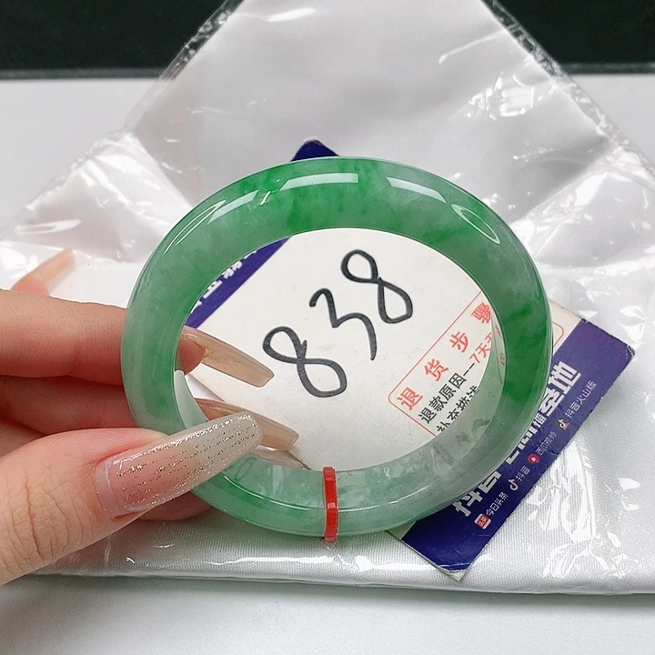未镶嵌手镯翡翠翡翠手镯