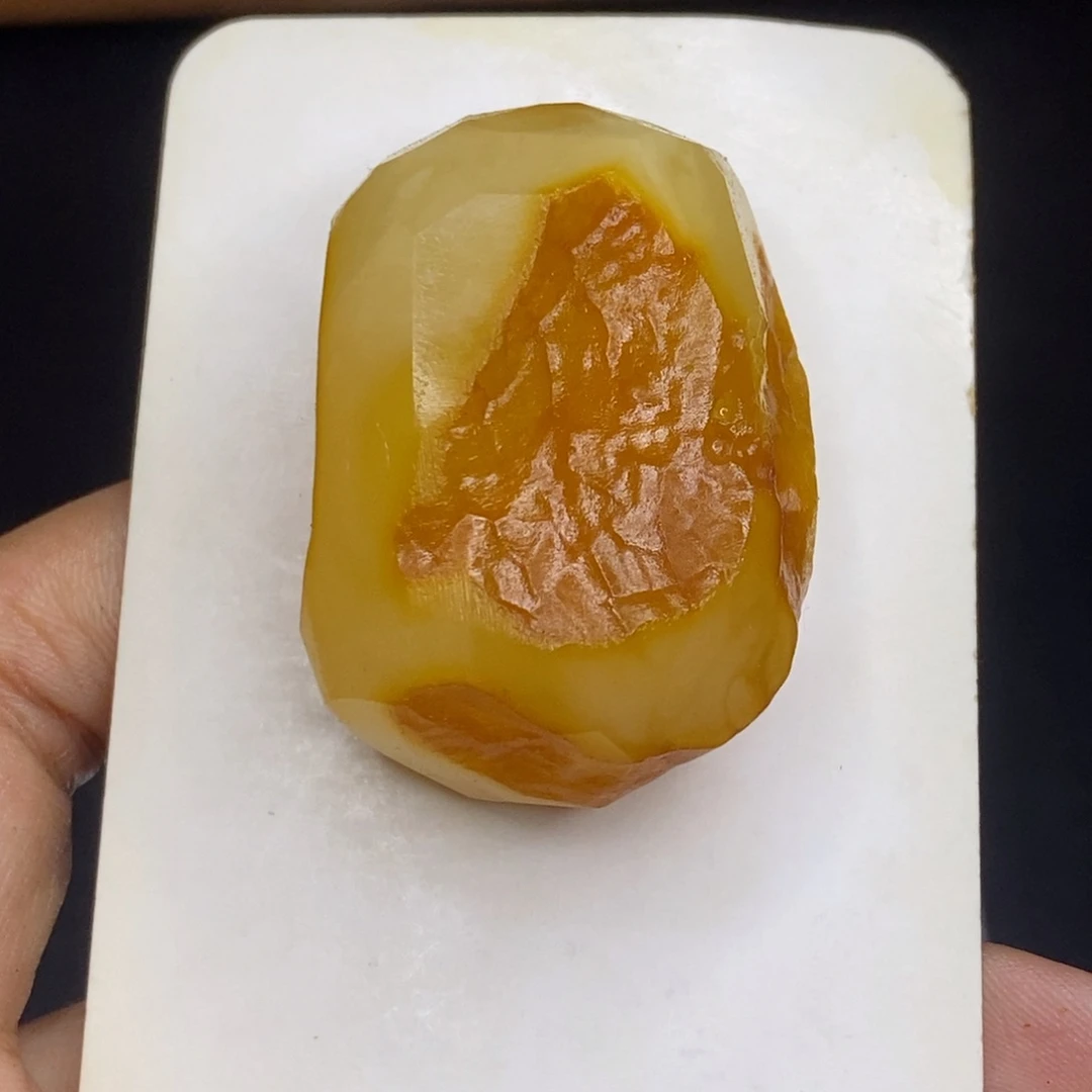 未镶嵌定制蜜蜡龙****9梨