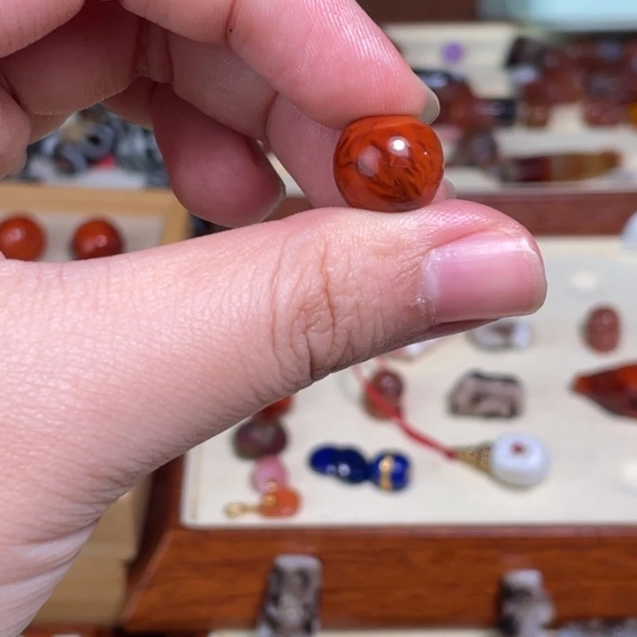 南红玛瑙未镶嵌颈饰86