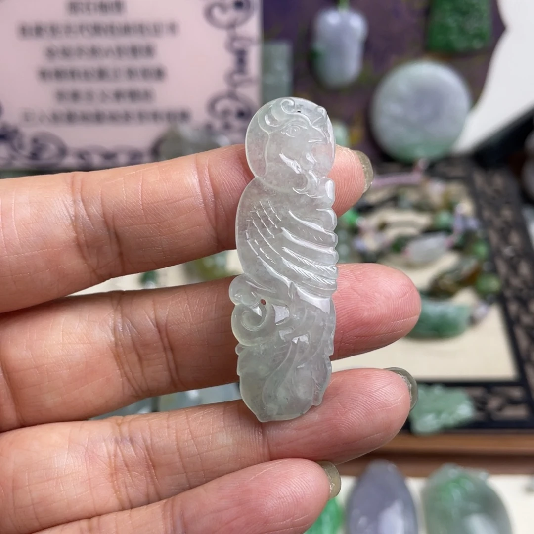 翡翠未镶嵌颈饰凤凰吊坠