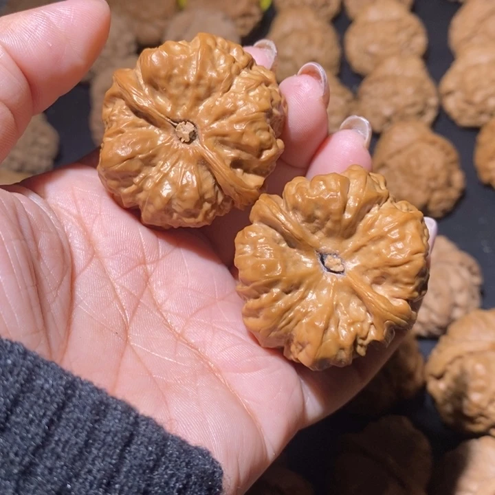 文玩核桃吊坠俊*蛤蟆头40