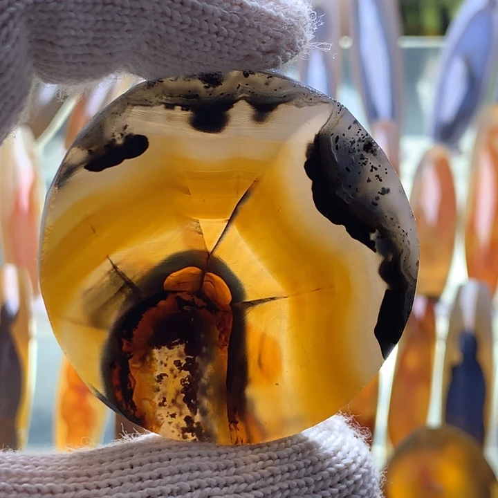 未镶嵌颈饰玛瑙/玉髓45