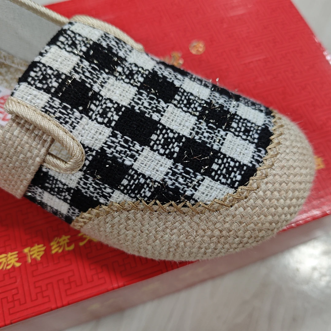 3105超轻底高档毛呢格子女鞋