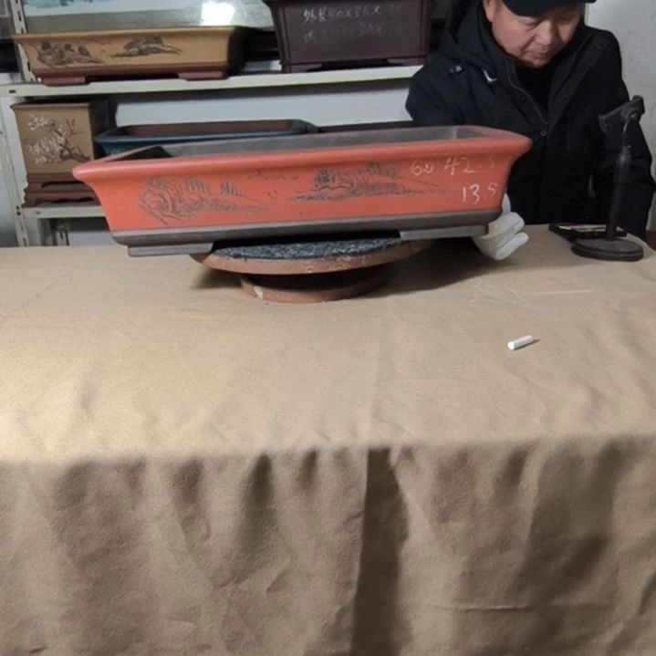 花盆紫砂红色的小号长方