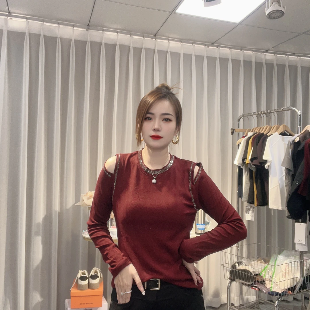大美小美 修身型宽松型杂志风烫钻长袖T恤休闲拼接打底衫内搭