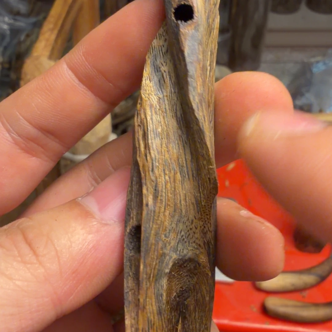 沉香沉香碎屑乌身白棋11克