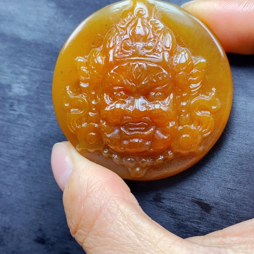 石英质玉（黄龙玉）颈饰未镶嵌