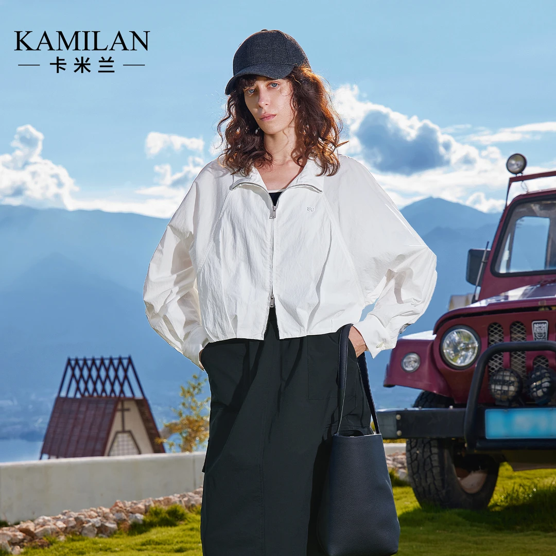 卡米兰时尚气质短款外套女2025秋季新款流行超好看独特漂亮上衣