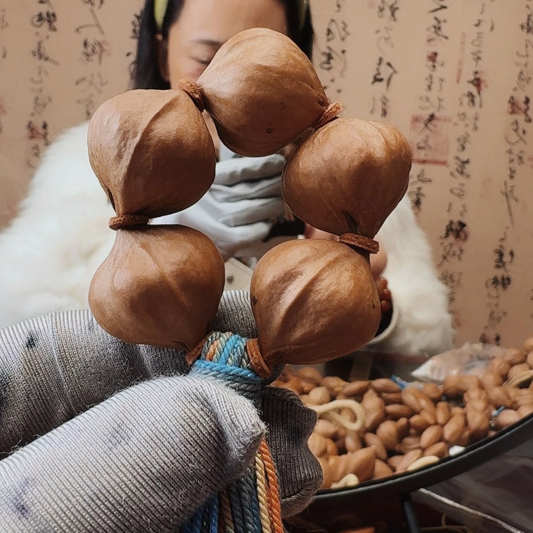 橄榄核手串水晶核