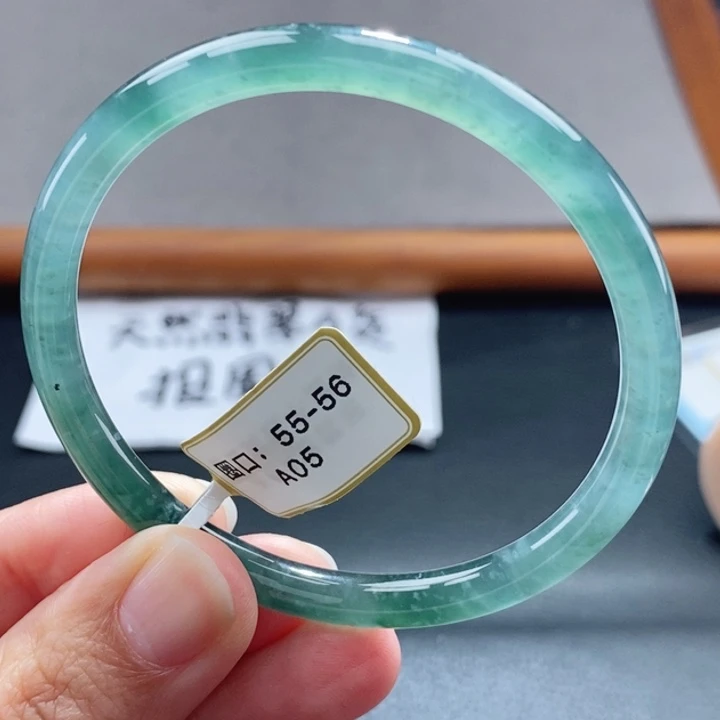 翡翠未镶嵌手镯天然手镯124