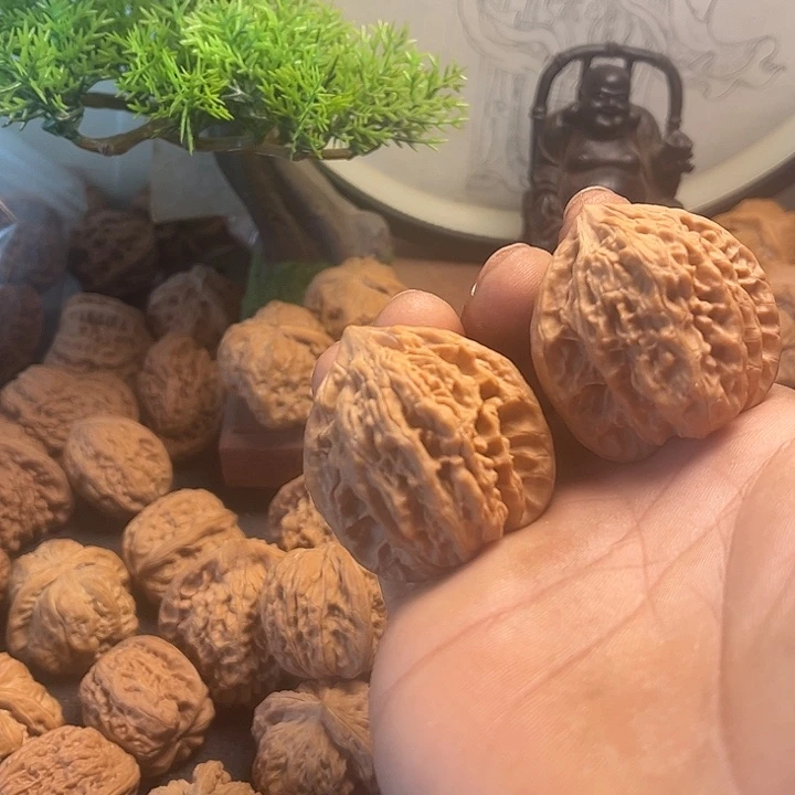 文玩核桃吊坠41盘龙虎