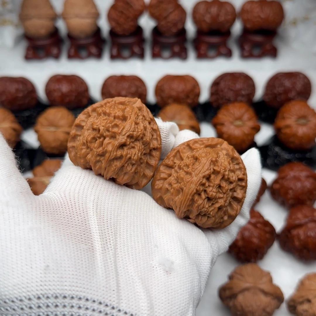 吊坠文玩核桃42三角白