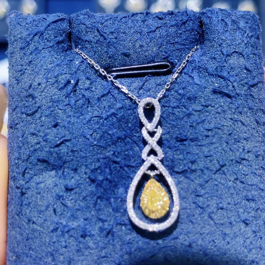 【闪购商品】钻石颈饰18K金镶嵌项链