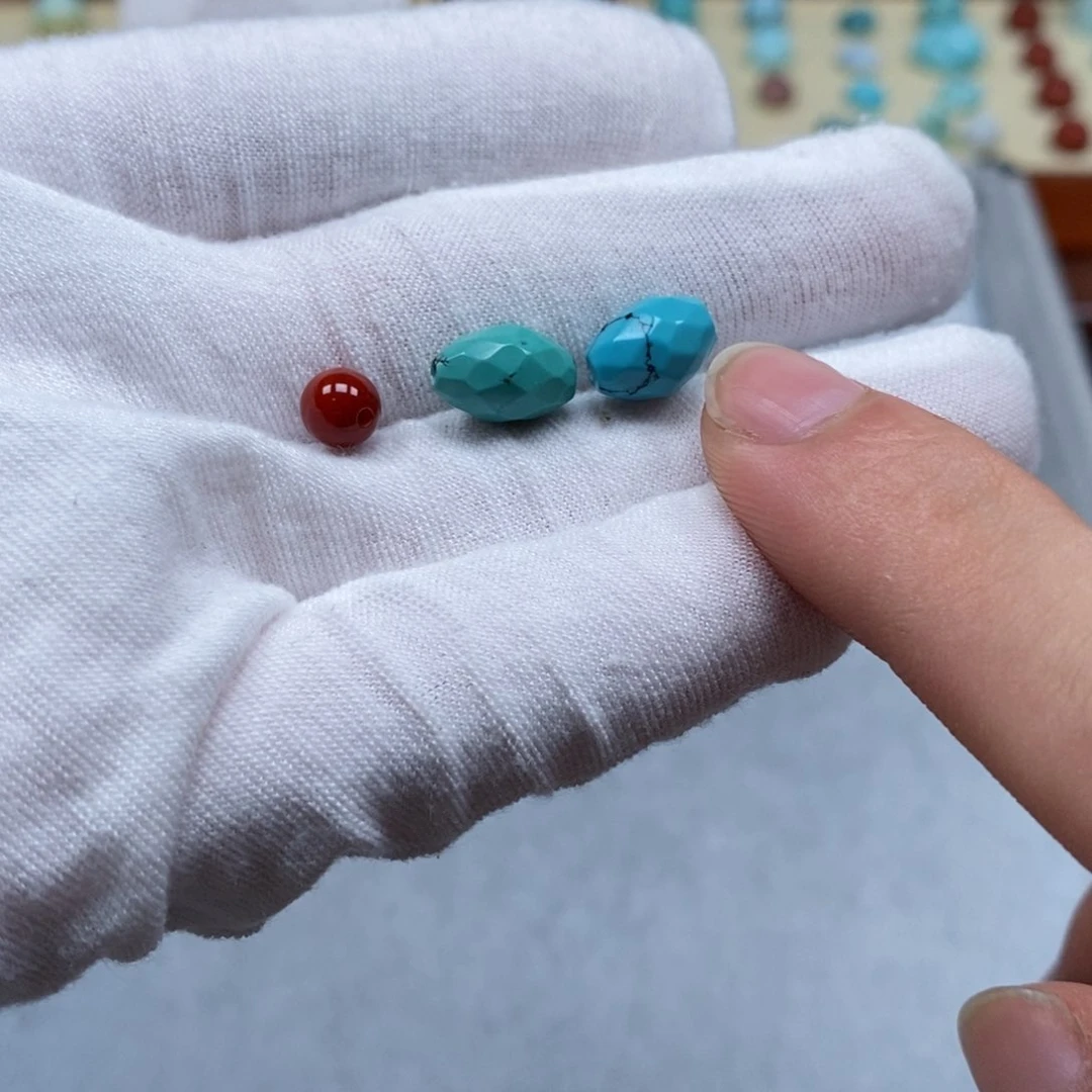 南红玛瑙配饰未镶嵌