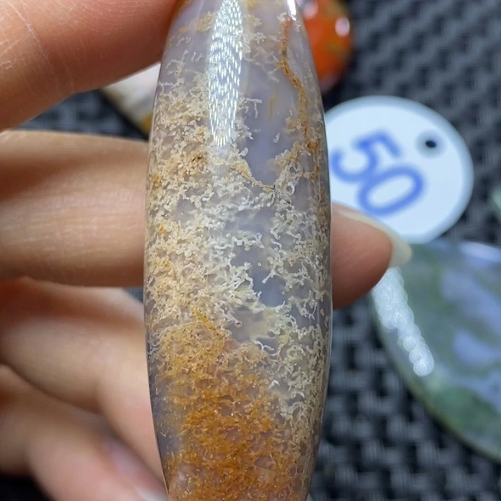 未镶嵌颈饰玛瑙/玉髓芦*