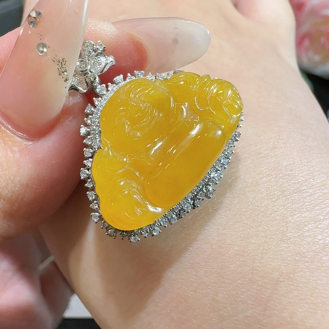 【闪购商品】颈饰18K金镶嵌翡翠