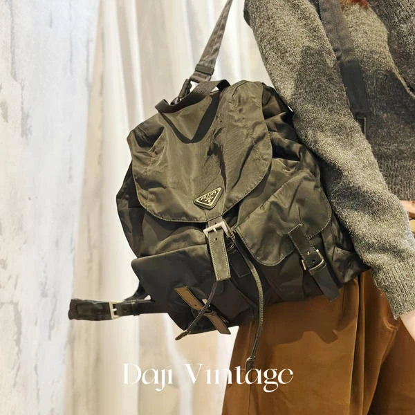 大吉中古/PRADA普拉达黑银30双口袋双肩包