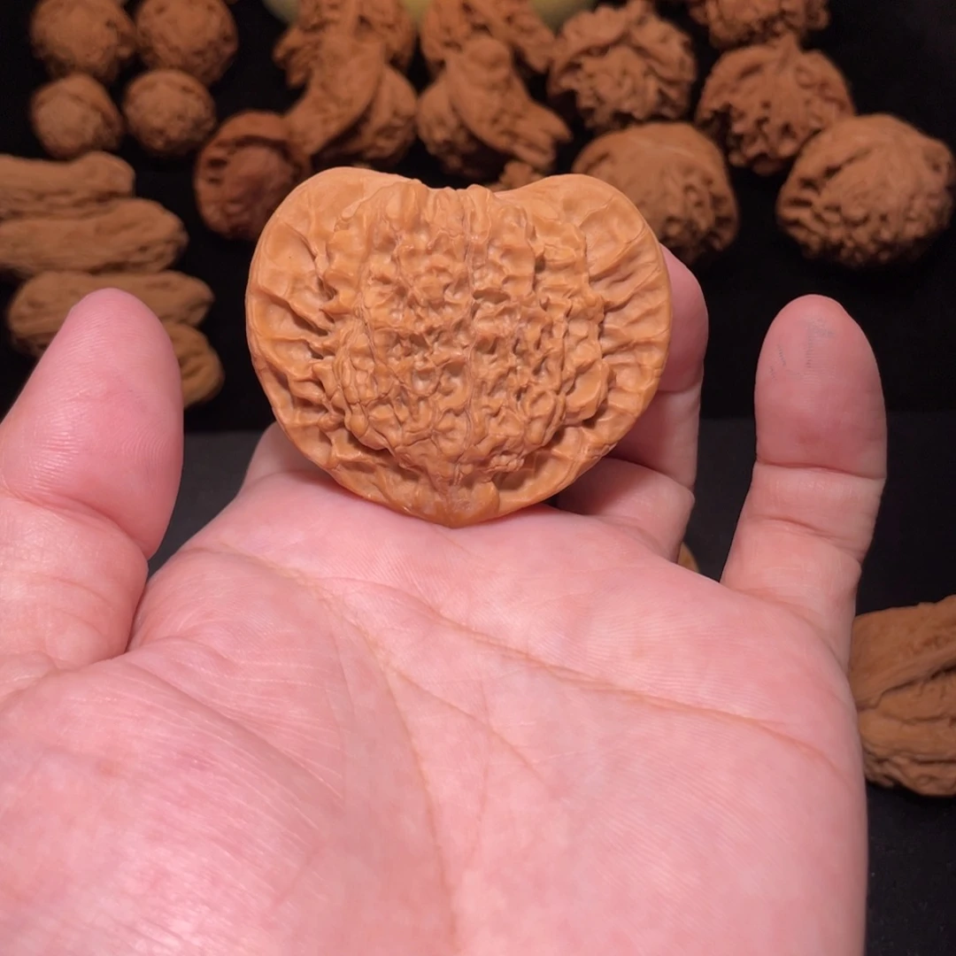 上***嘉吊坠文玩核桃文玩核桃