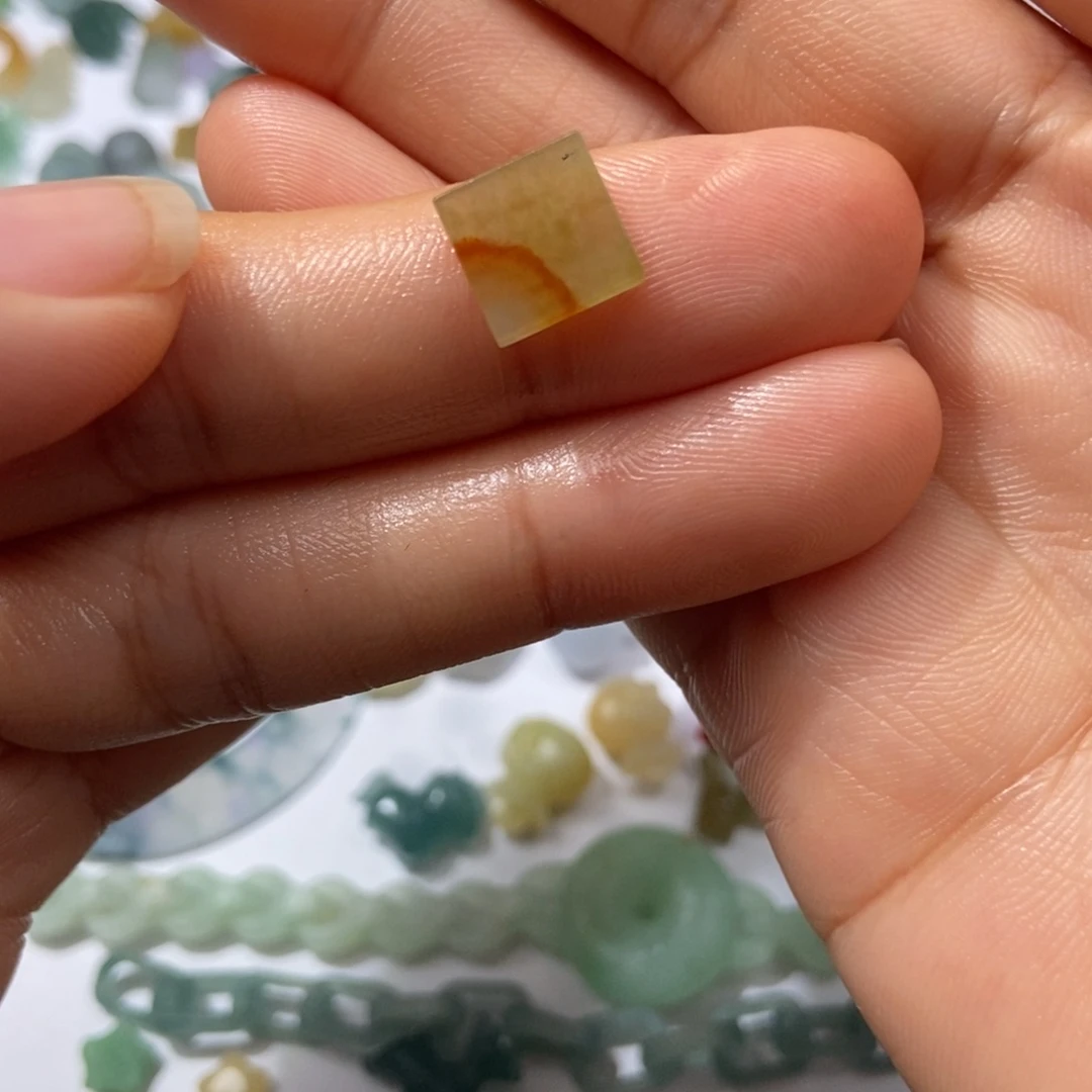 定制翡翠未镶嵌翡翠8.9*2.3