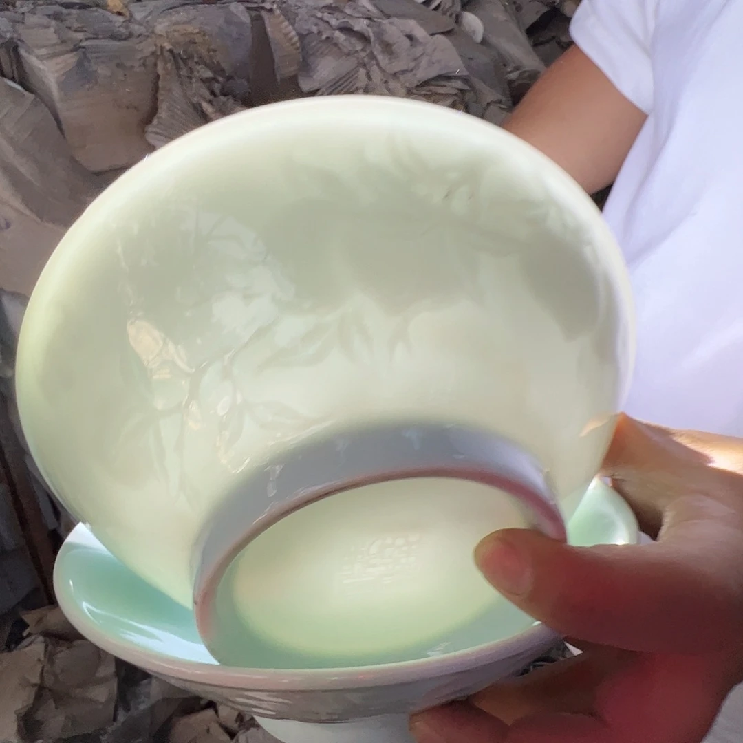 瓷片景德镇陶瓷影青7寸浮雕斗笠碗2只