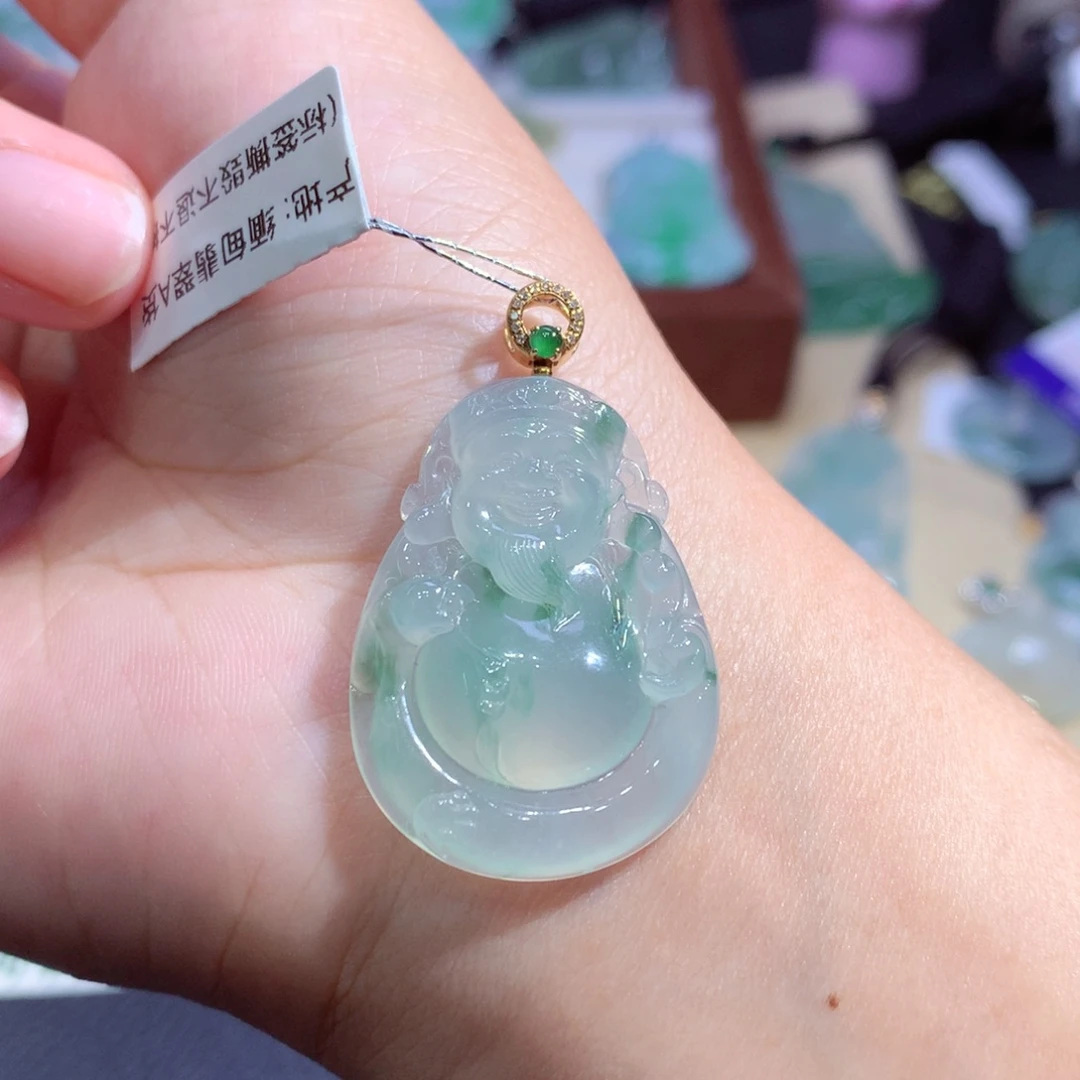 颈饰18K金镶嵌翡翠翡翠
