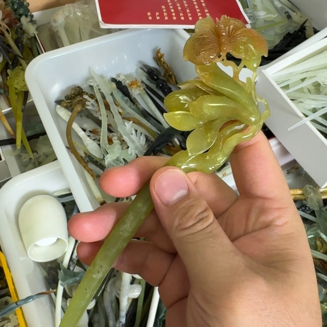 蛇纹石玉未镶嵌发饰