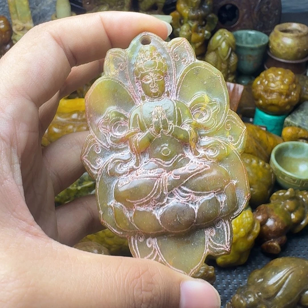 白玉菩提吊坠。。。