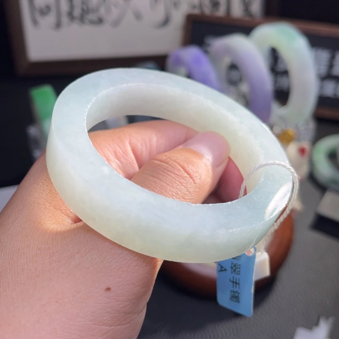 定制翡翠未镶嵌 翡翠手镯定制特价款强推