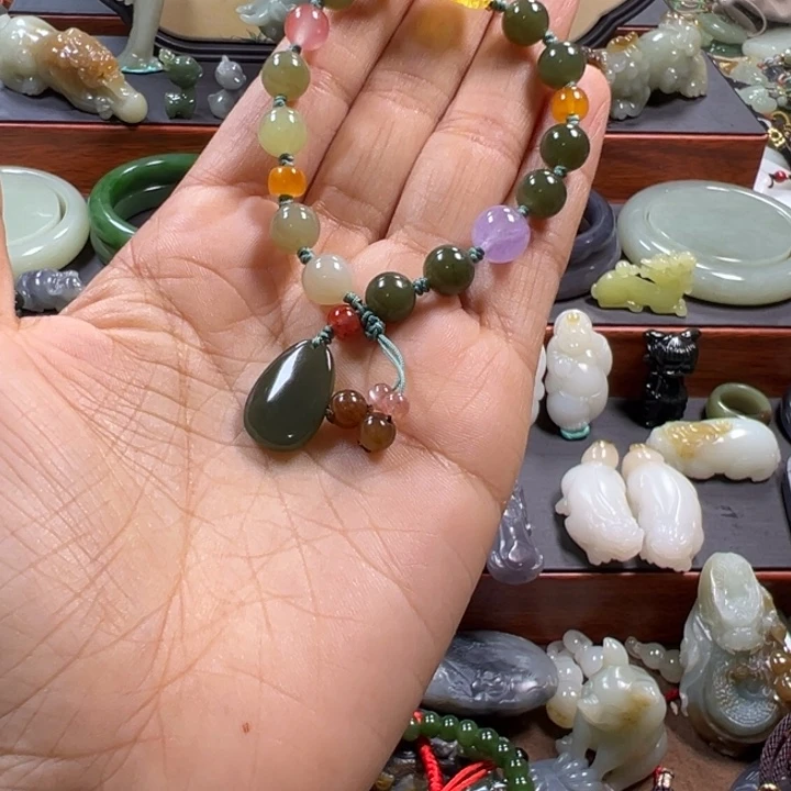 和田玉颈饰未镶嵌