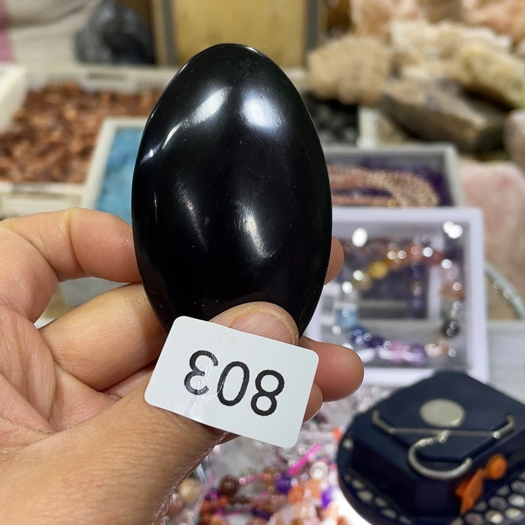 水晶摆件……未镶嵌