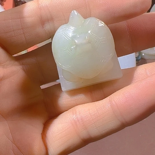 未镶嵌和田玉（糖玉）挂件