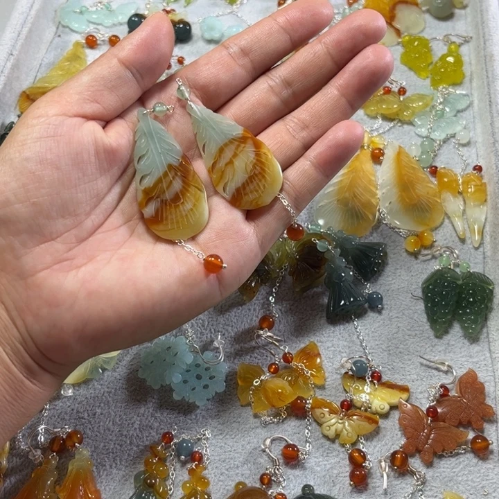 合金蛇纹石玉耳饰