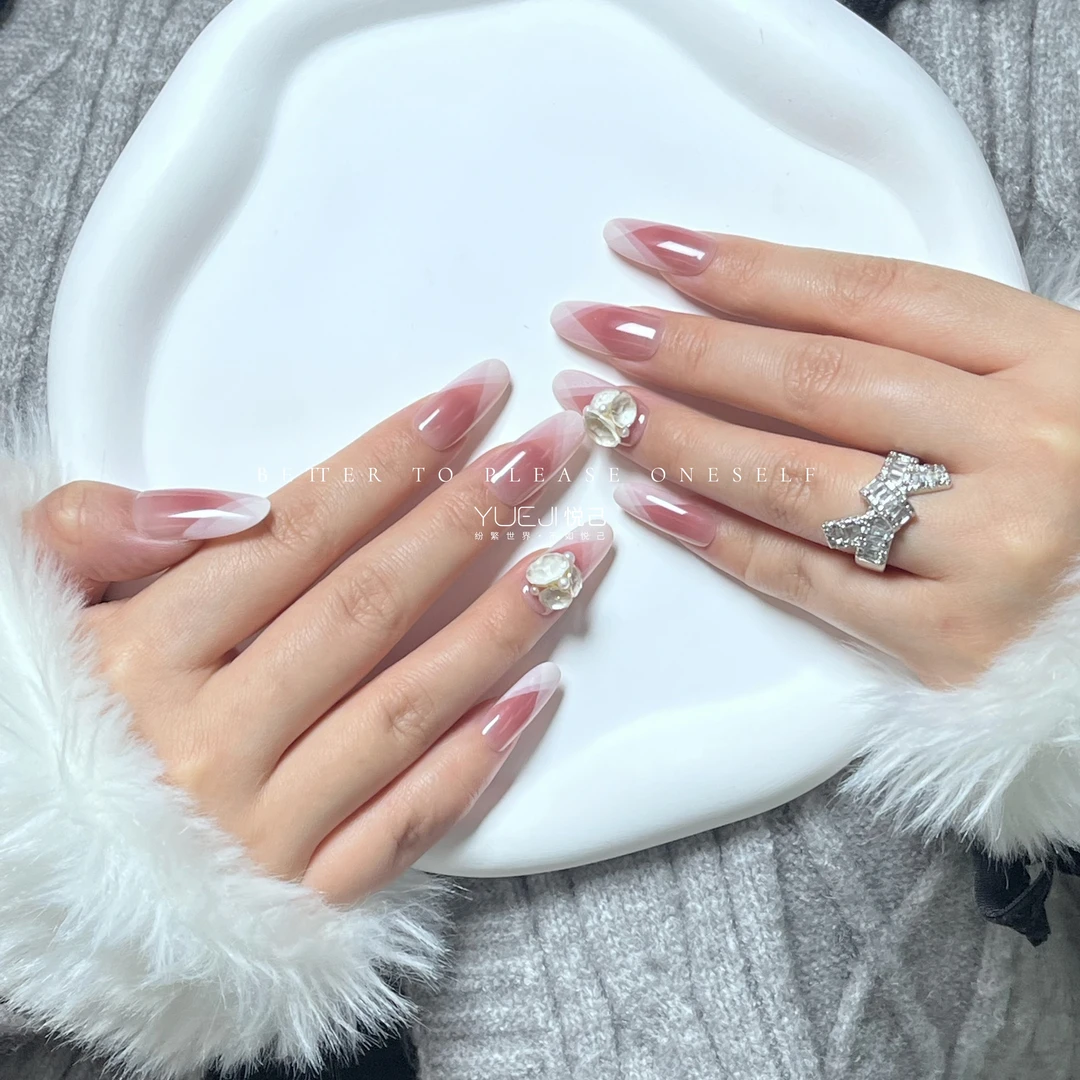 YUEJI 悦己｜手工格纹法式喷腮红甲纯手工穿戴甲