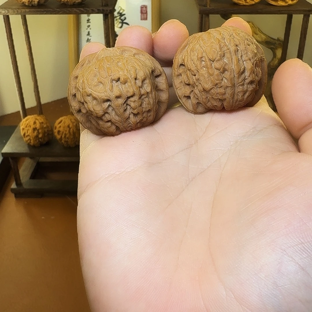 碰***胡吊坠文玩核桃全品血麒麟