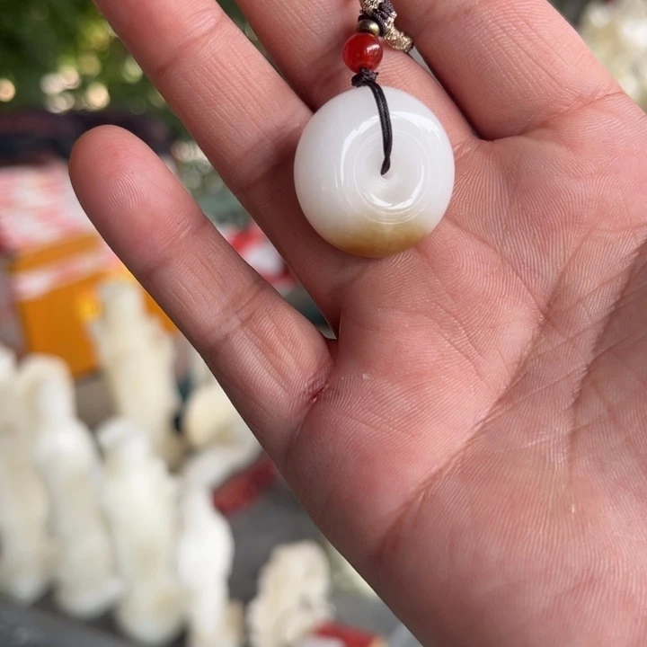 新疆25一口糖平安扣