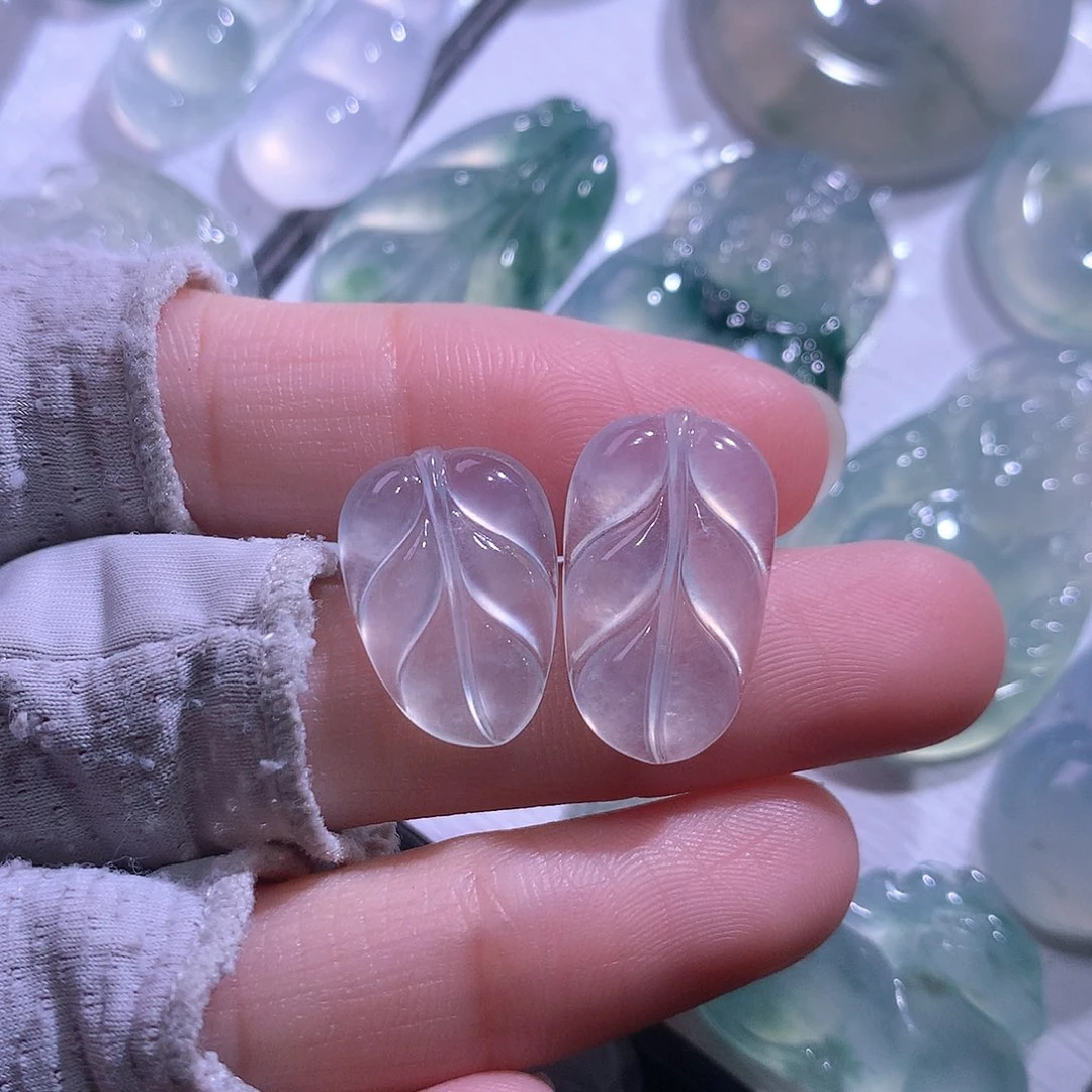 颈饰未镶嵌翡翠一对