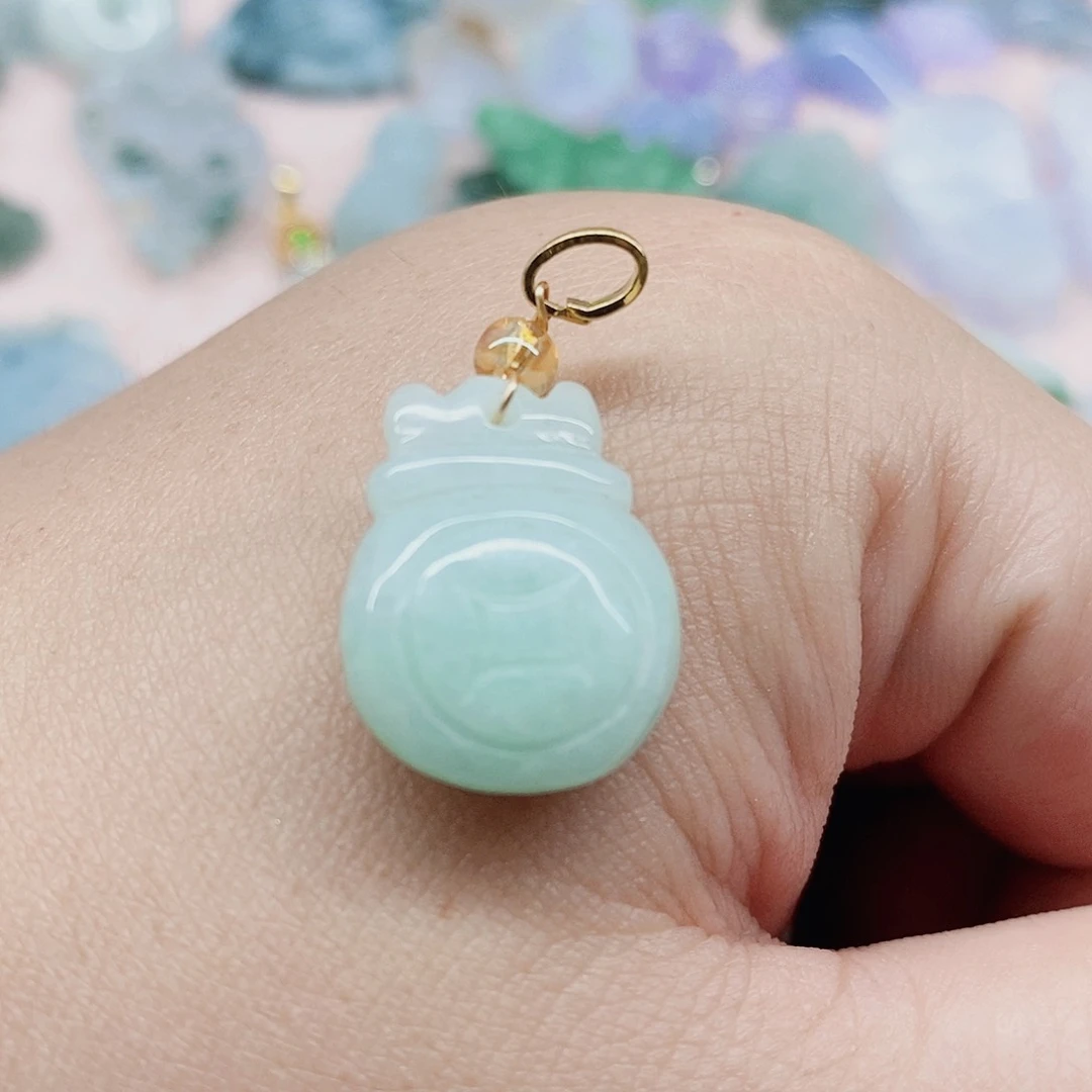 颈饰未镶嵌翡翠天然