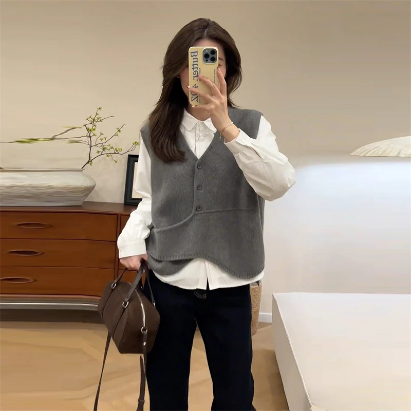 2025一整套入春穿搭韩系不规则针织马甲搭配减龄白色衬衫女两件套