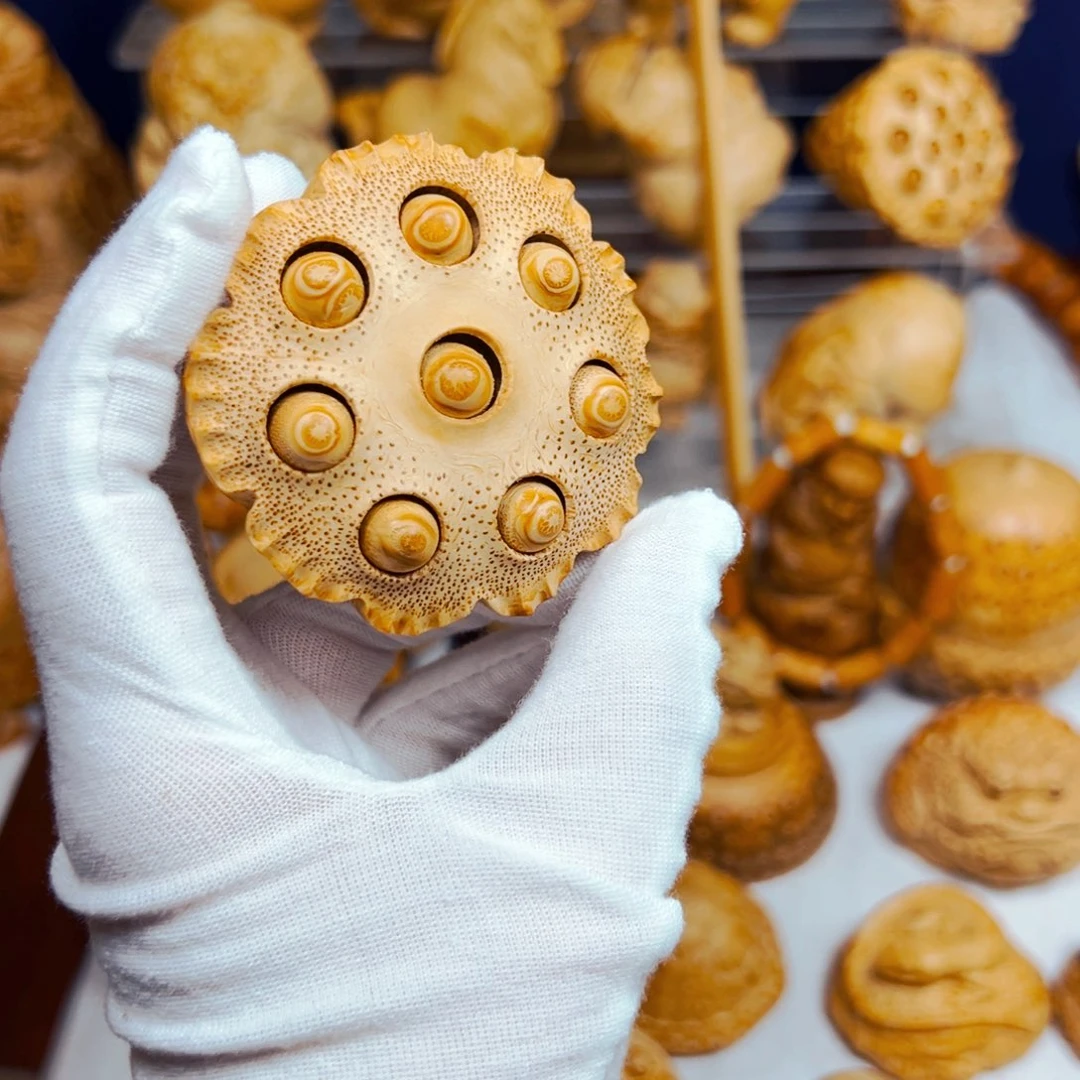 竹雕竹雕莲蓬。