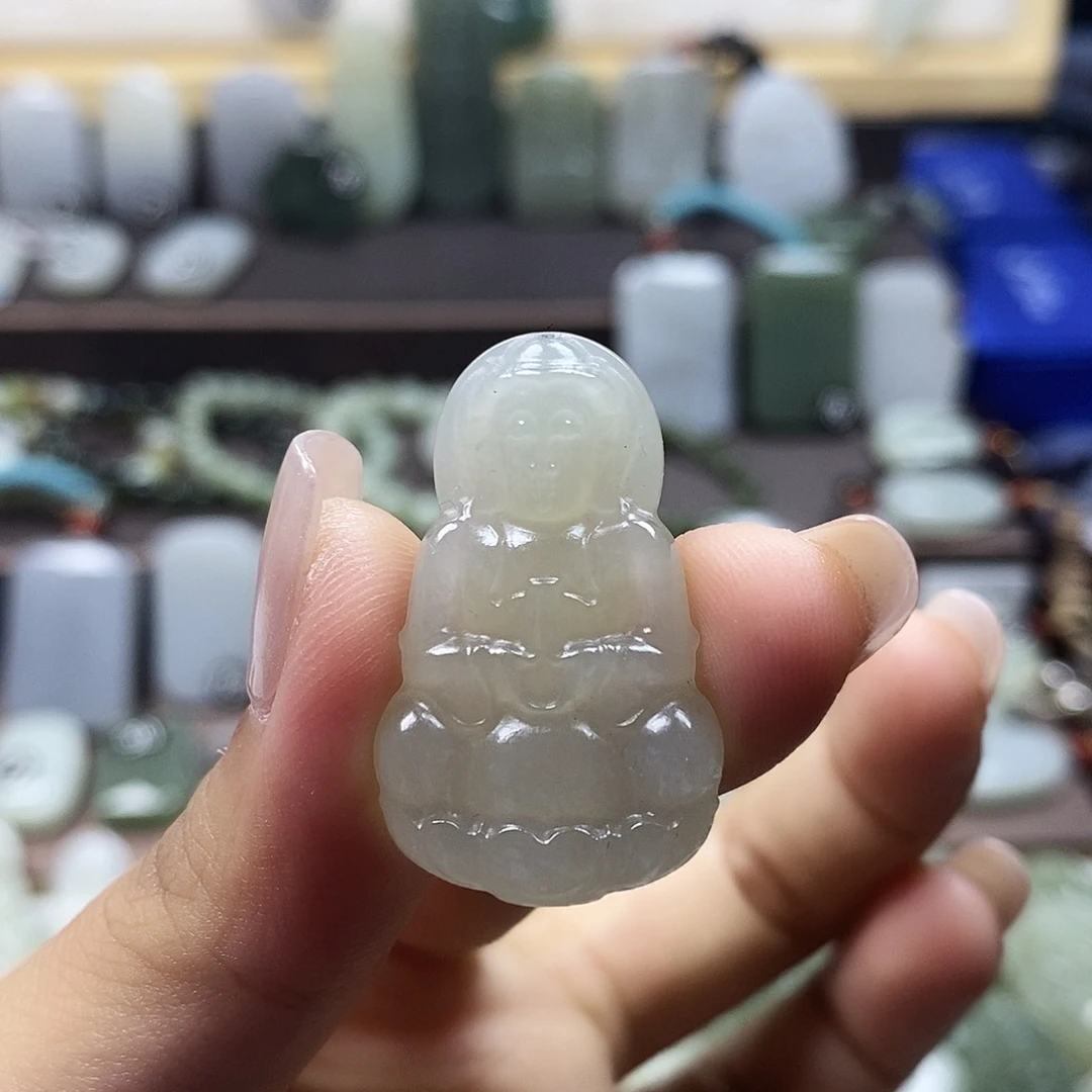 和田玉未镶嵌颈饰L****s观音1163