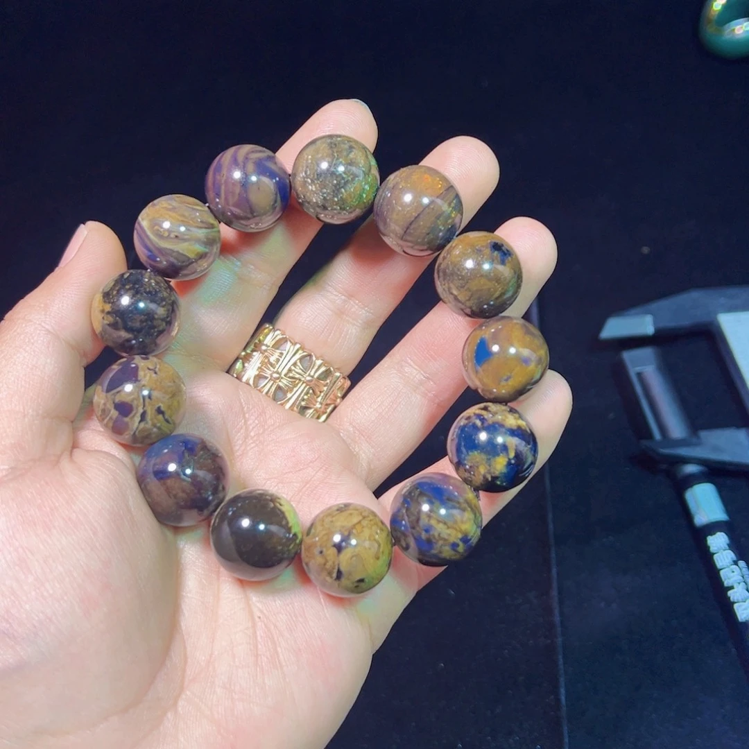 琥珀裸石未镶嵌琥珀