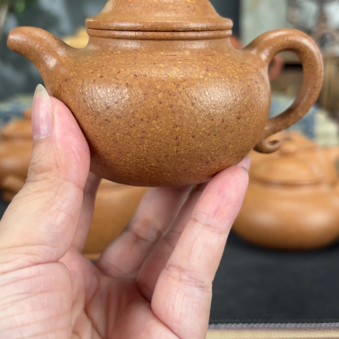 紫砂茶壶梨皮黄段莲子120