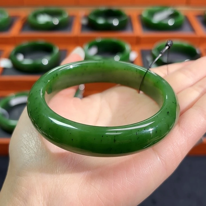 和田玉（碧玉）未镶嵌手镯小宽 福利