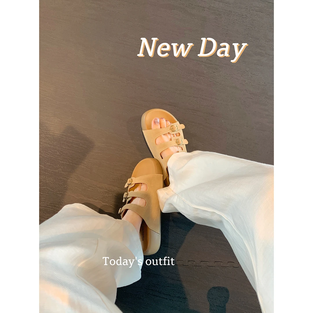 葡萄妈studiolee 新款显瘦三排扣外穿圆头厚底勃肯凉拖鞋女夏