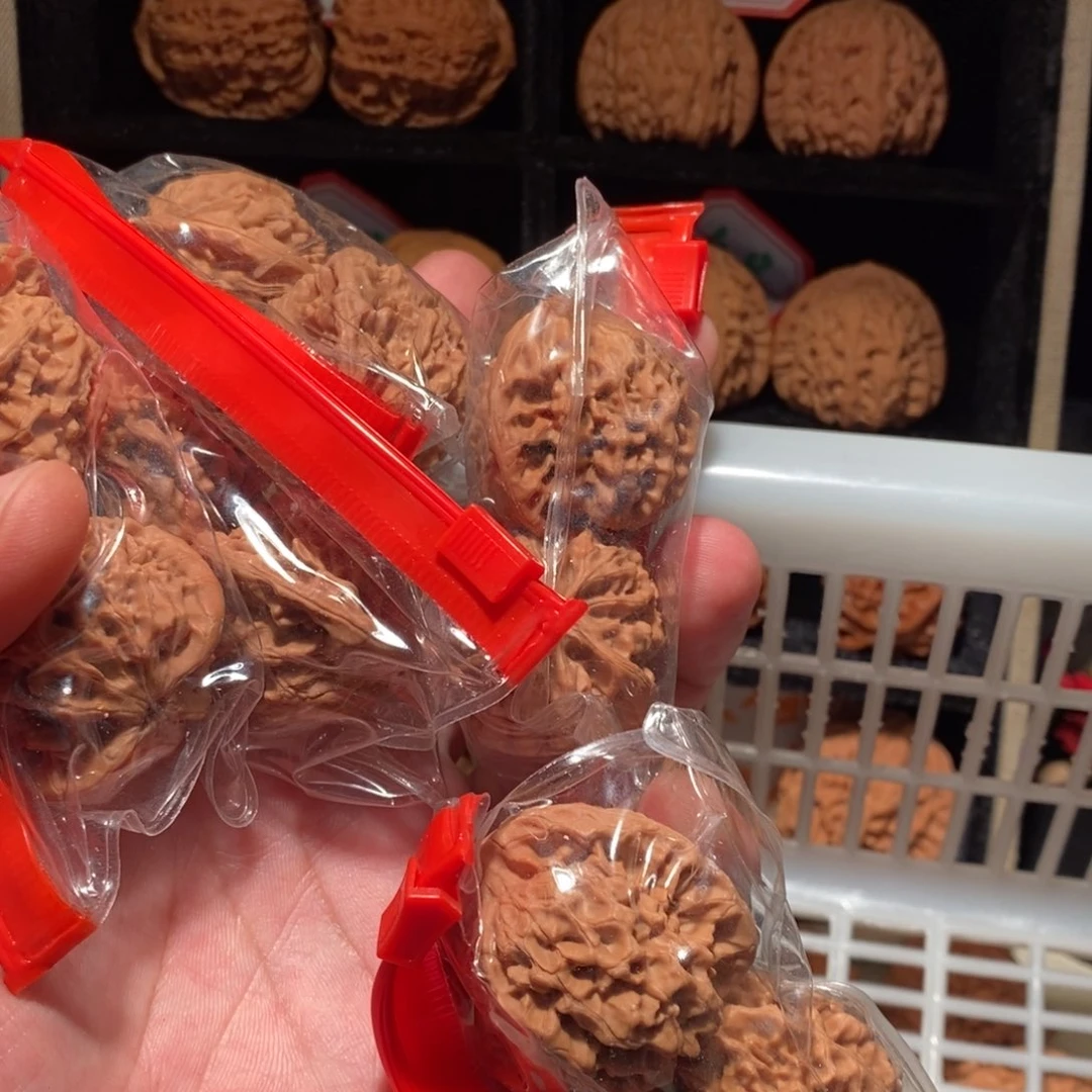 文玩核桃把件35秦闷有黄尖点