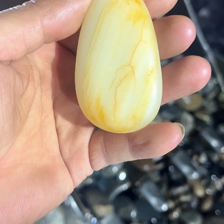 未镶嵌和田玉（糖玉）挂件