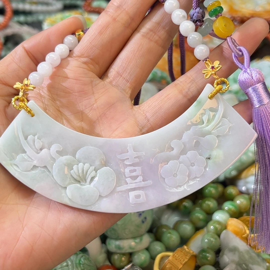 翡翠颈饰未镶嵌待编款