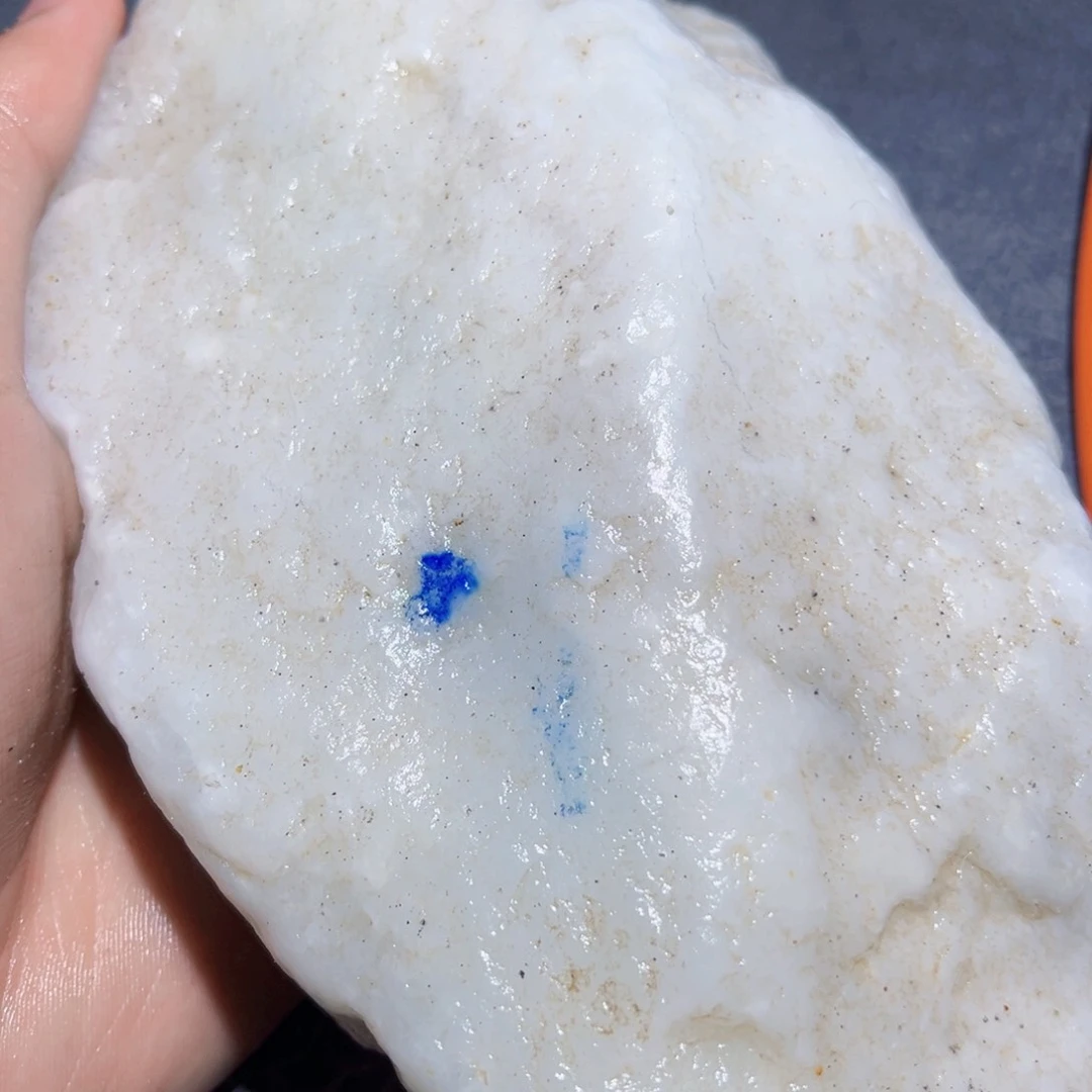 和田玉（糖玉）未镶嵌珠宝奇石